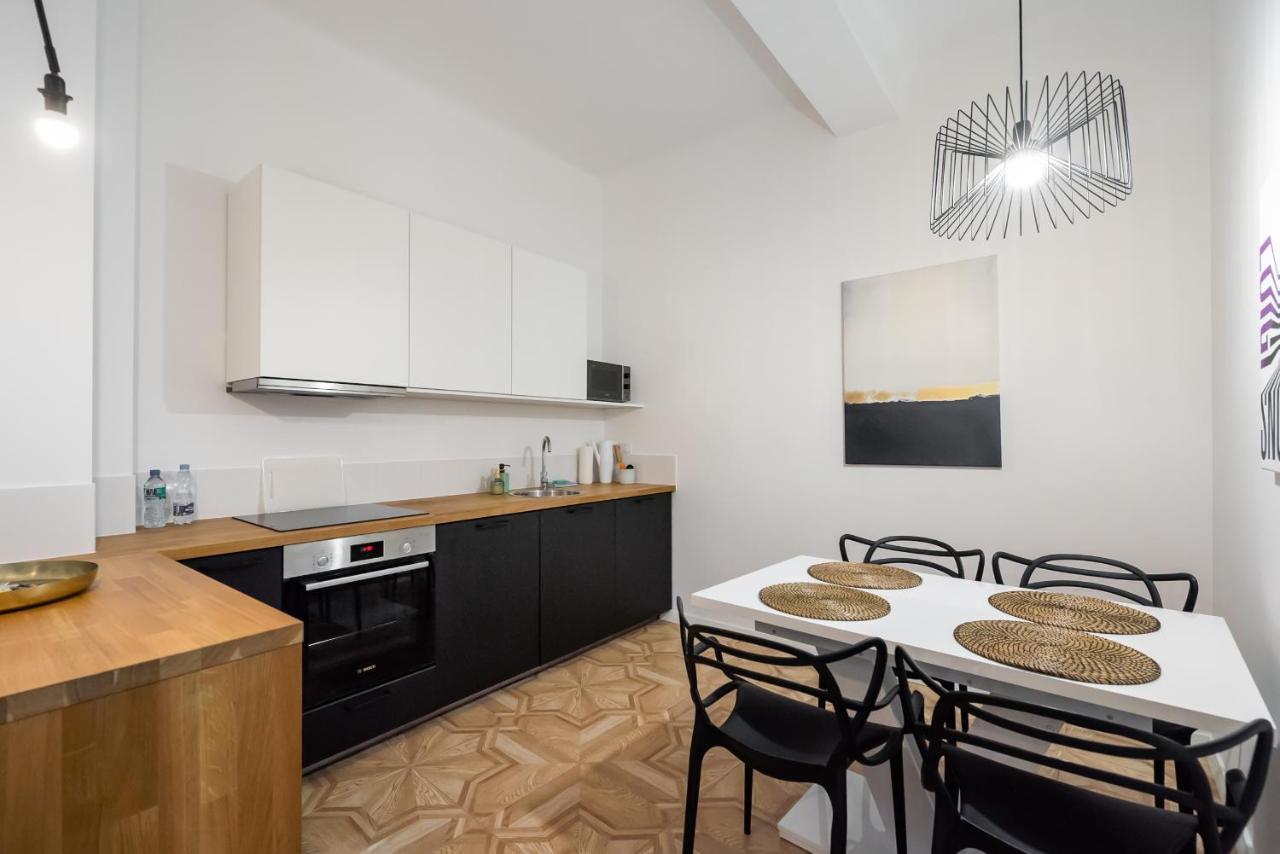 Old Town Basilisk Apartment Varšava Exteriér fotografie